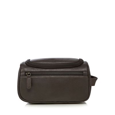 Brown leather wash bag